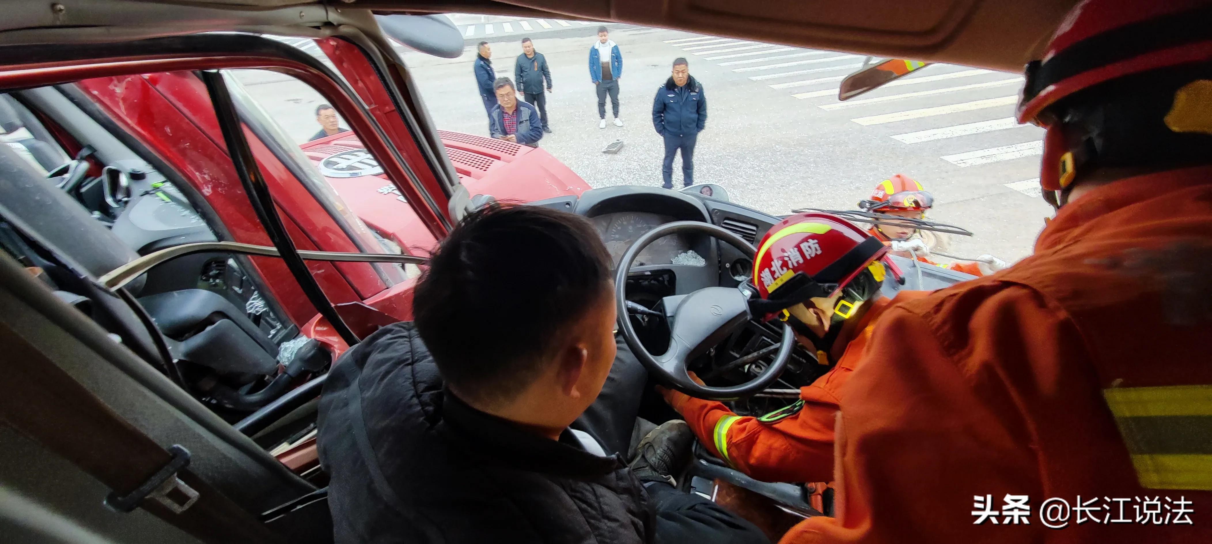震撼！蘄春再現(xiàn)車禍悲劇，警鐘長鳴——2025最新車禍新聞