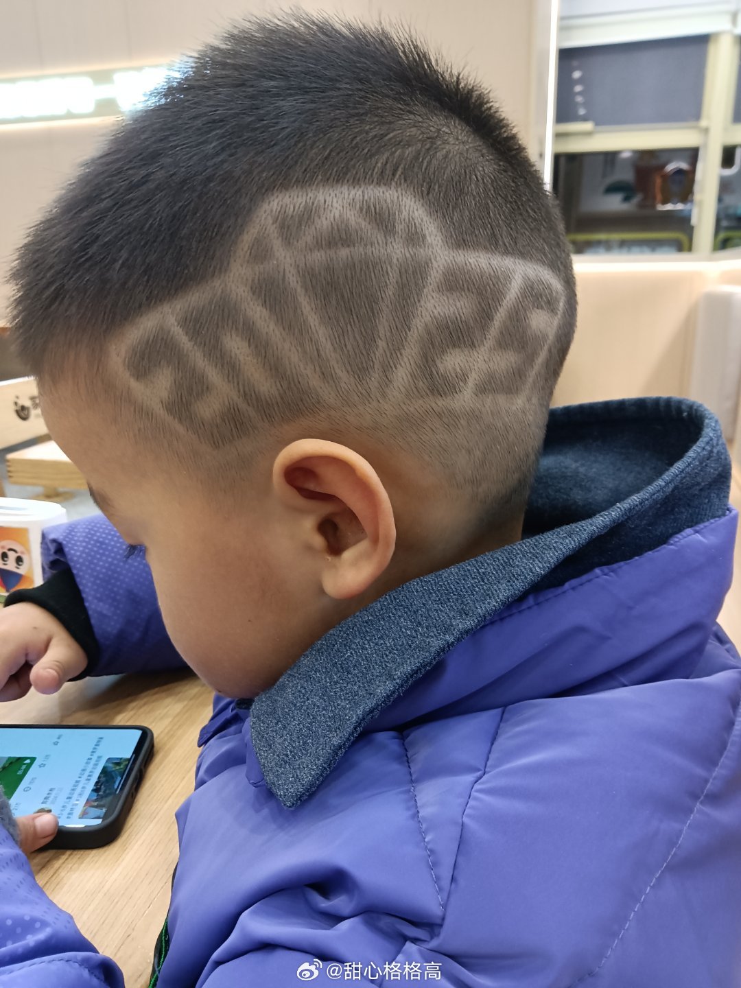小杰的潮流之旅，最新兒童發(fā)型男的友情故事與發(fā)型風采