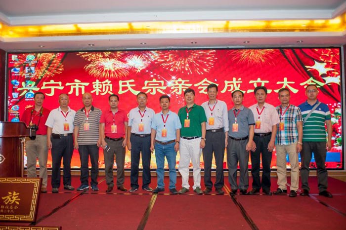 賴氏最新動(dòng)態(tài)引領(lǐng)科技潮流，重塑未來生活體驗(yàn)新篇章