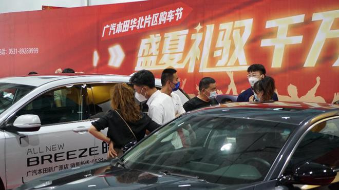 濟(jì)南最新車展，汽車行業(yè)盛宴全景呈現(xiàn)