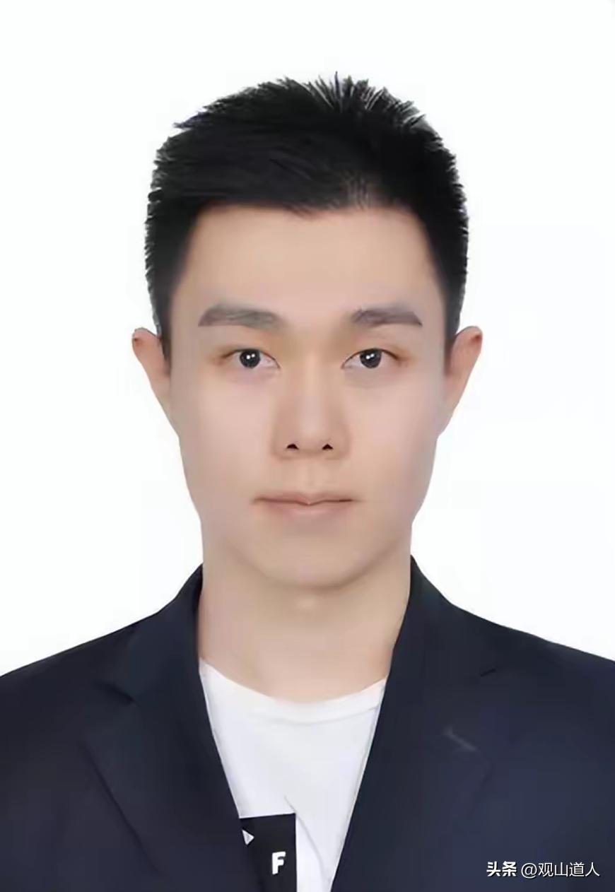 北大女生時(shí)尚搭配與技能提升，最新時(shí)尚包款指南